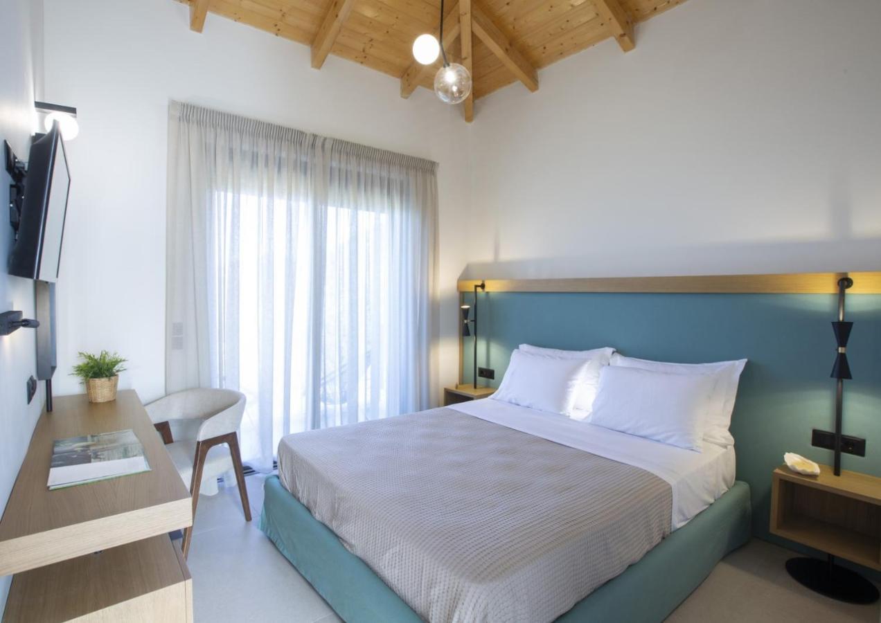 Inorato - Luxury Villa With Private Swimming Pool Kalamitsi  Exterior photo